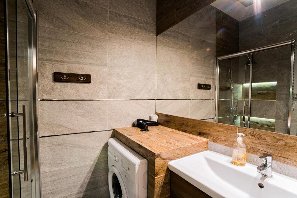 Modern Rooms In City Center Krasków Dış mekan fotoğraf