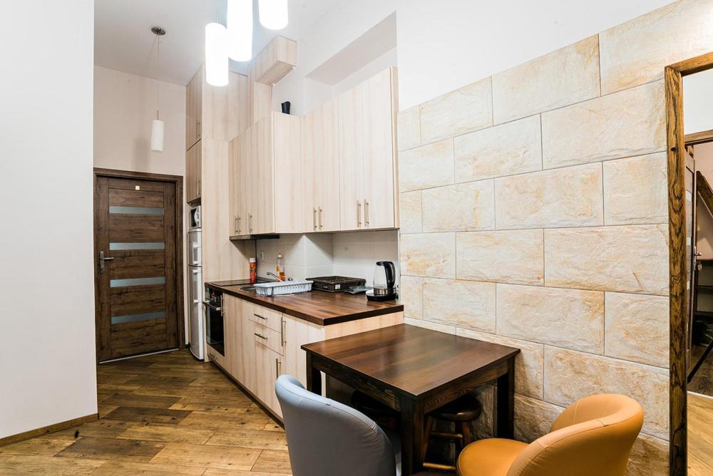 Modern Rooms In City Center Krasków Dış mekan fotoğraf
